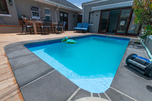 Bullnose pool coping 400x400x40mm, colour charcoal